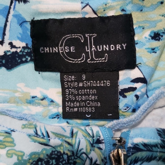 Shorts -juniors - Picture 3 of 3